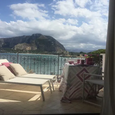Holiday home Red Mare Palermo